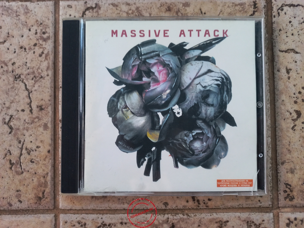 Audio CD: Massive Attack (2006) Collected Audio CD: Massive Attack (2006) Collected