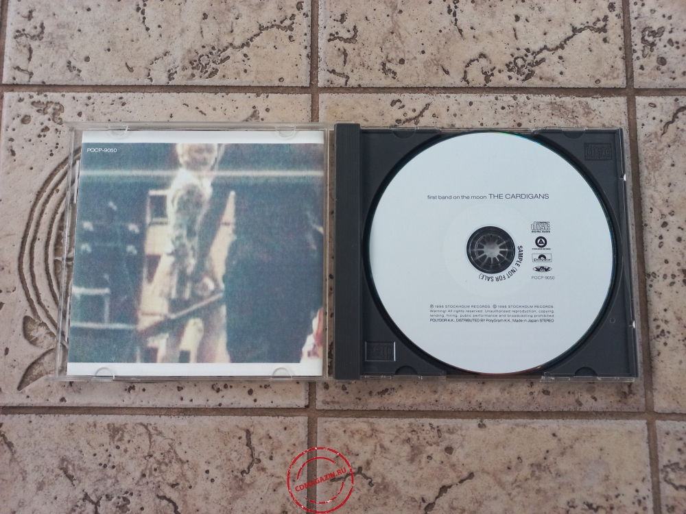 Audio CD: Cardigans (1996) First Band On The Moon Audio CD: Cardigans (1996) First Band On The Moon