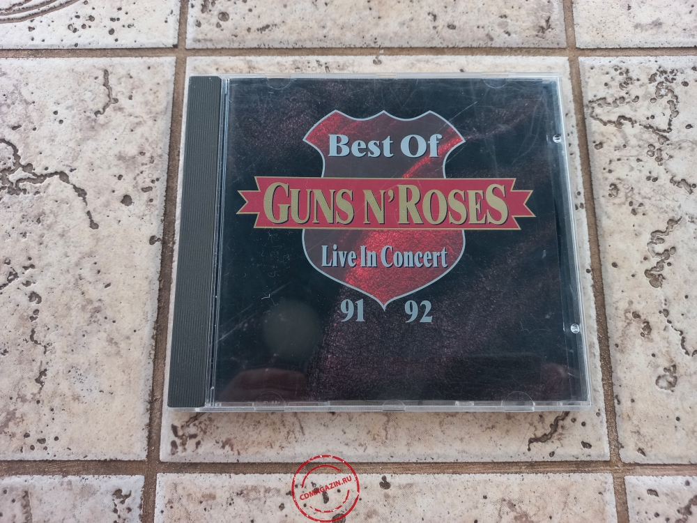 Audio CD: Guns N' Roses (1992) Best Of Guns N' Roses - Live In Concert Audio CD: Guns N' Roses (1992) Best Of Guns N' Roses - Live In Concert
