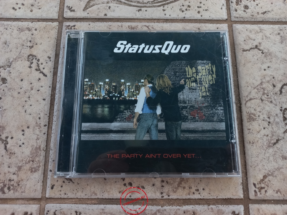Audio CD: Status Quo (2005) The Party Ain't Over Yet...