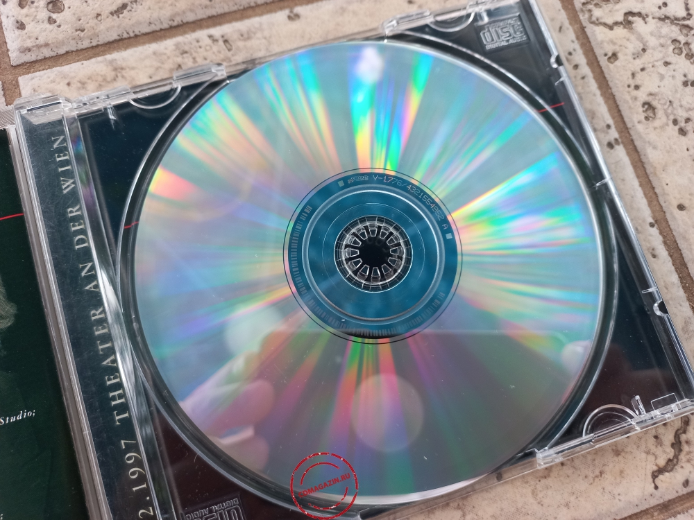 Audio CD: Austria 3 (1998) Live