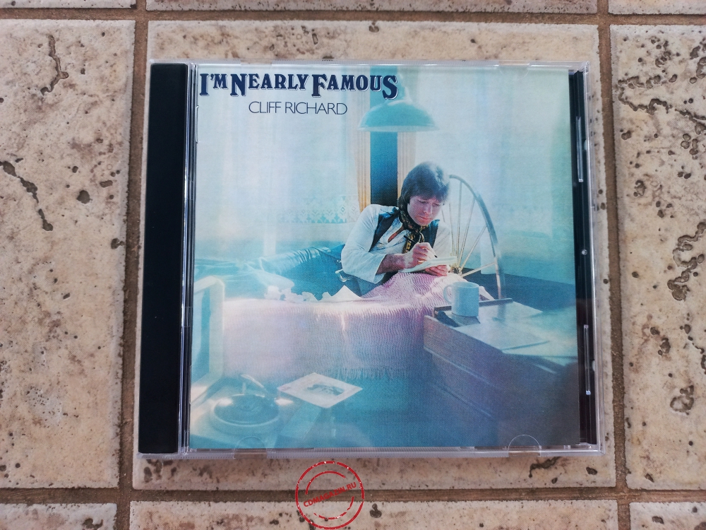 Audio CD: Cliff Richard (1976) I'm Nearly Famous
