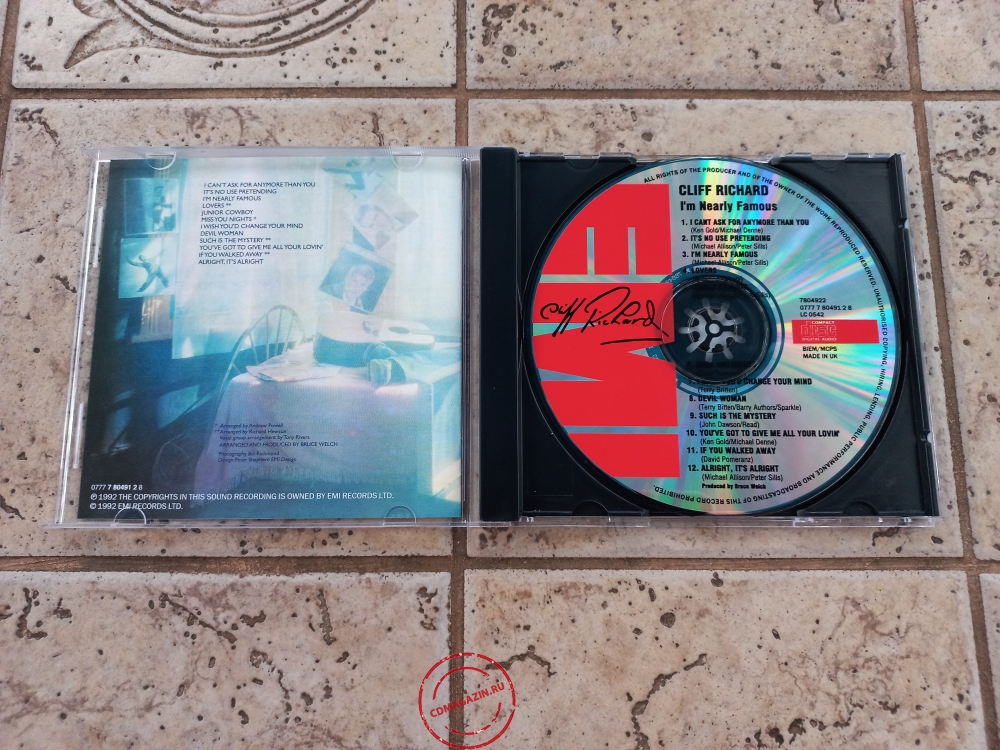 Audio CD: Cliff Richard (1976) I'm Nearly Famous