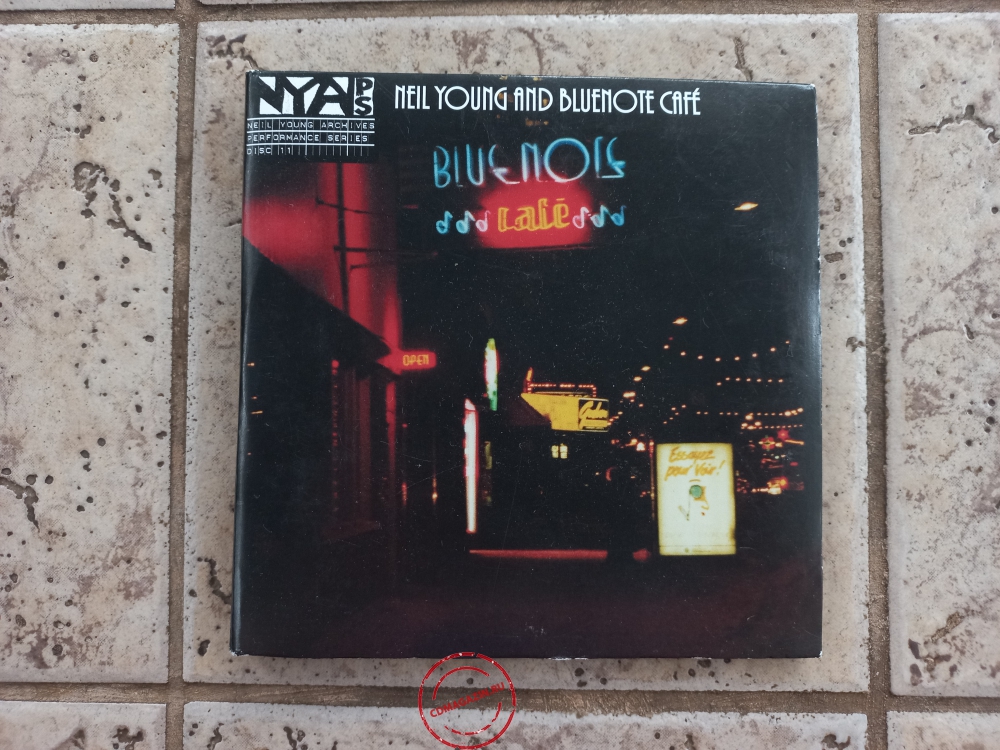 Audio CD: Neil Young (2015) Bluenote Cafe