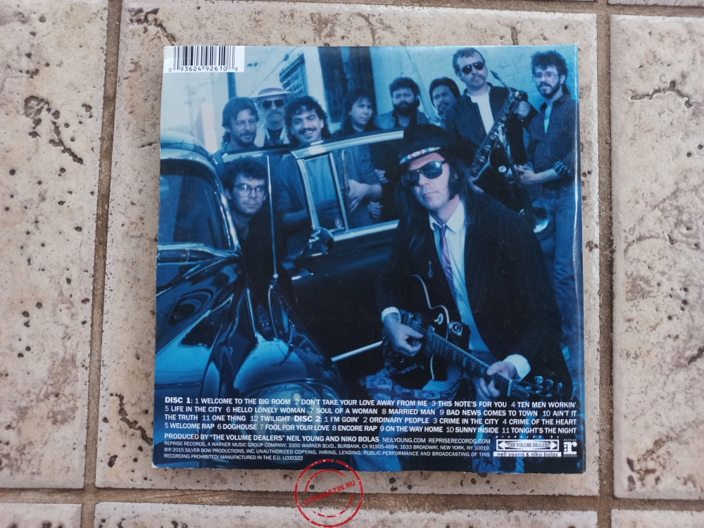 Audio CD: Neil Young (2015) Bluenote Cafe