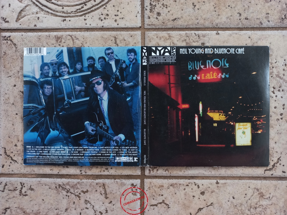Audio CD: Neil Young (2015) Bluenote Cafe