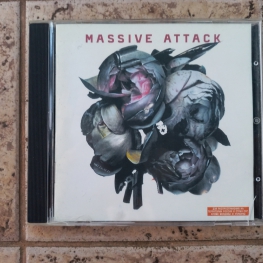 Audio CD: Massive Attack (2006) Collected