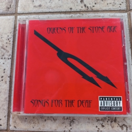 Audio CD: Queens Of The Stone Age (2002) Songs For The Deaf